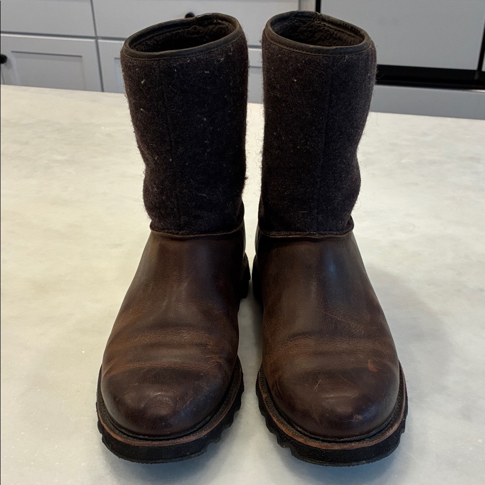 Sorel Brown Leather and Wool Boots